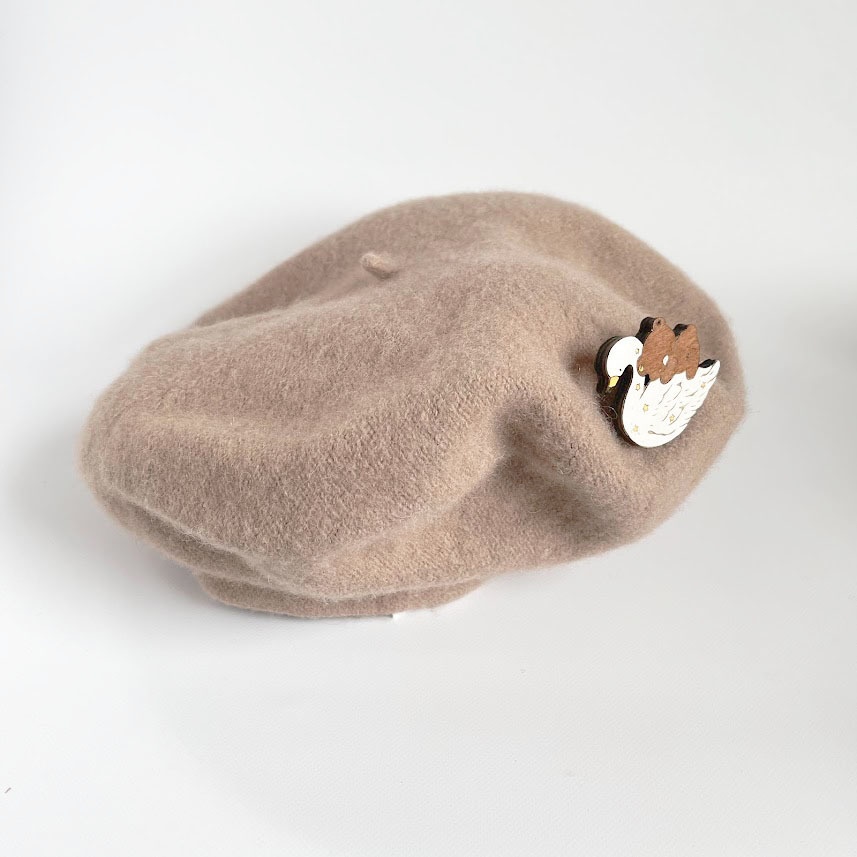 星屑と白鳥*木のブローチ