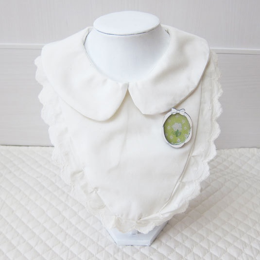 小さな額縁*木のブローチ