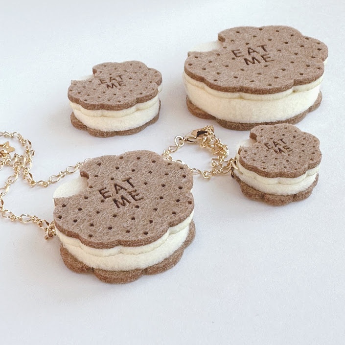 ドール*クリームサンドクッキーポシェット