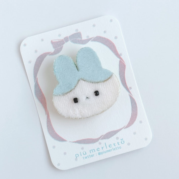 ふわふわうさぎ*フェルトのブローチ