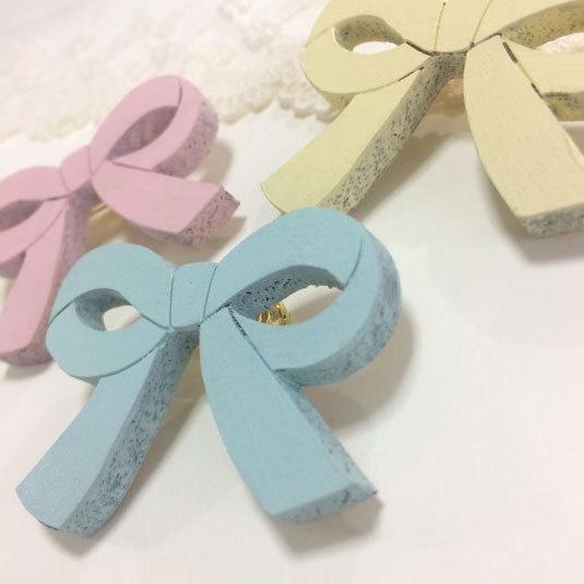 パステルリボン*木のブローチ