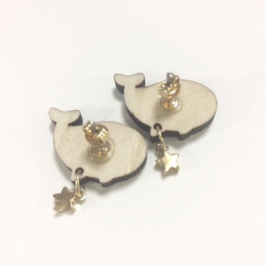 星空くじら*木のピアス・イヤリング