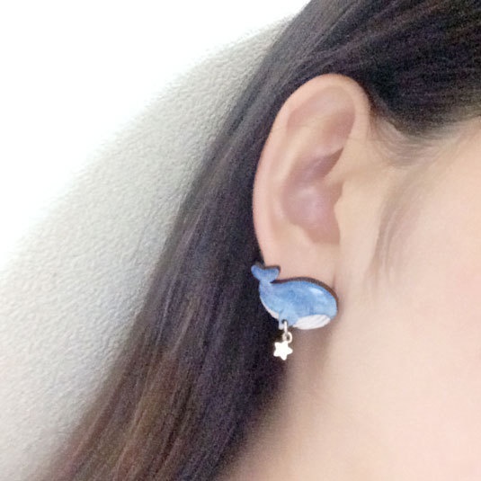 星空くじら*木のピアス・イヤリング