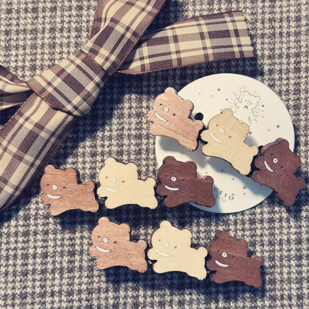 ぴょんぴょんくま*木のバレッタ