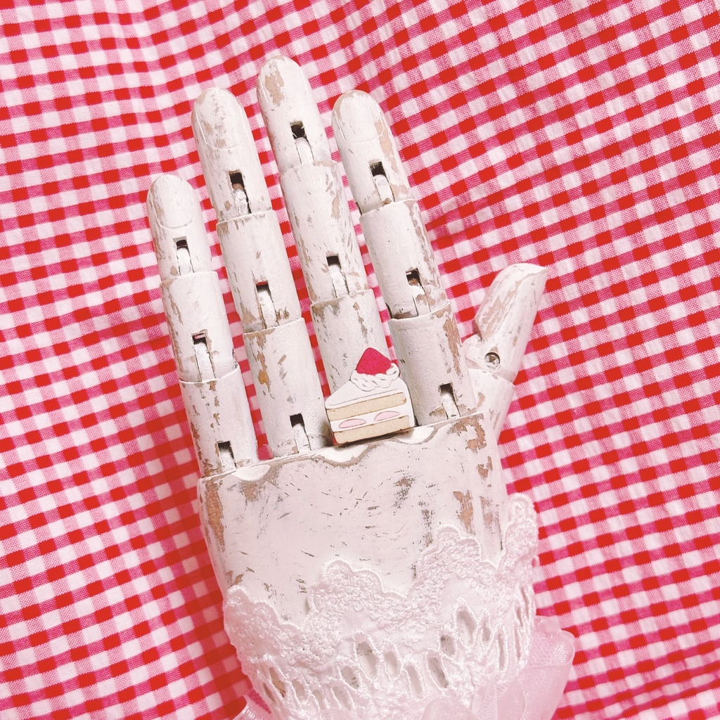 苺のショートケーキ*木の指輪