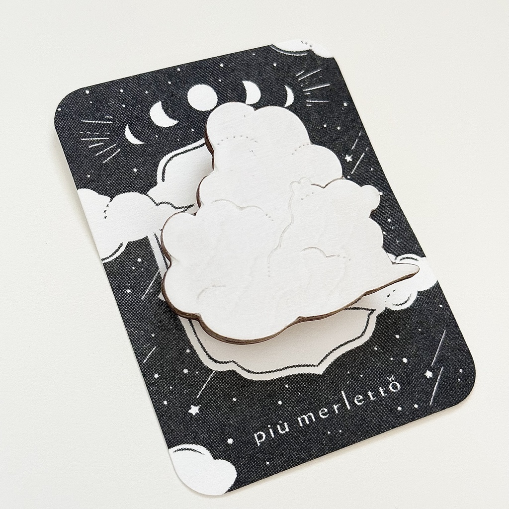 あの夏に見た入道雲*木のブローチ