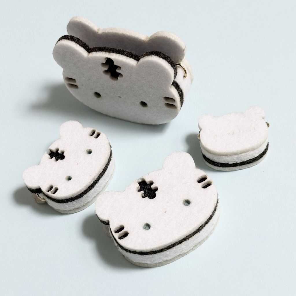 ドール*白トラポシェット