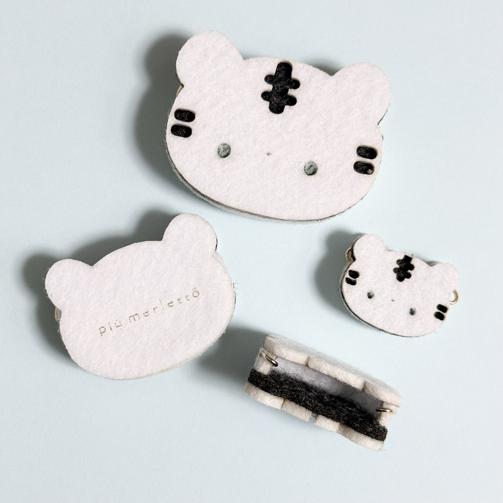 ドール*白トラポシェット