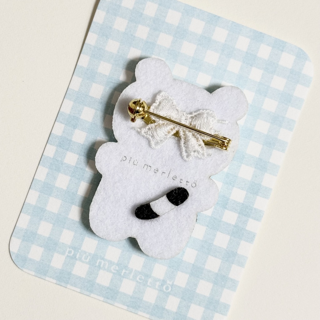 やわらか白トラ*フェルトのブローチ