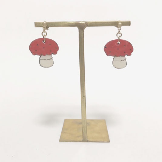 森のきのこ∴赤∴*木のピアス・イヤリング