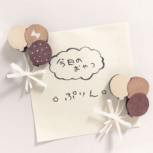 ふわふわ風船*木のマグネット