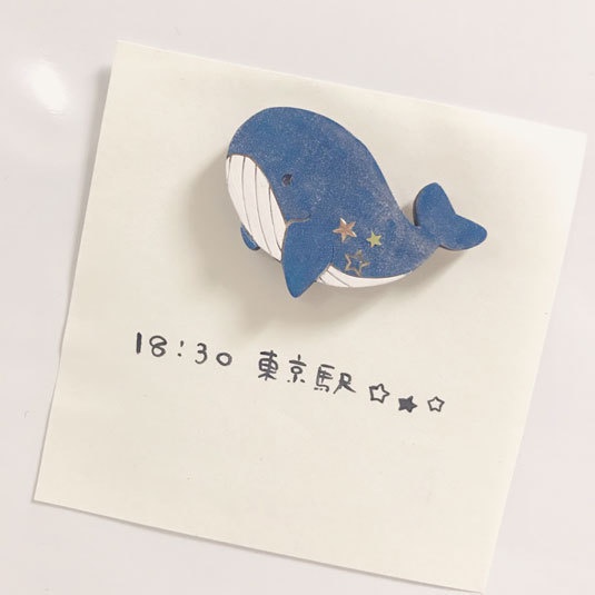 星空くじら*木のマグネット