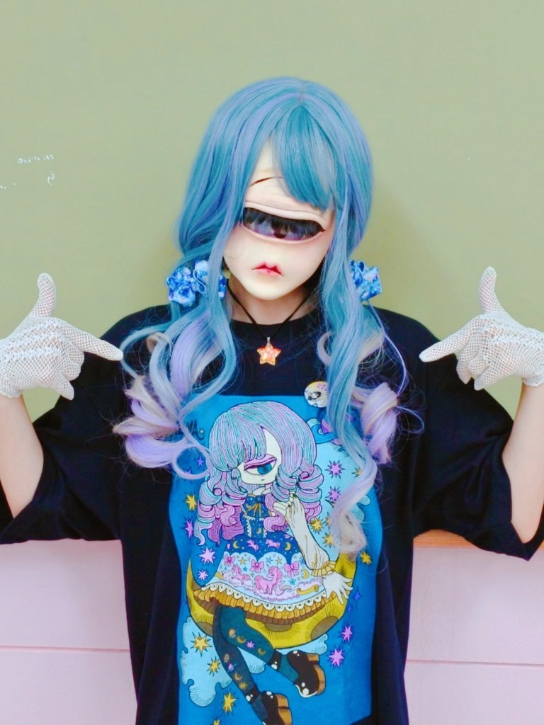 シウ様イラストTシャツ