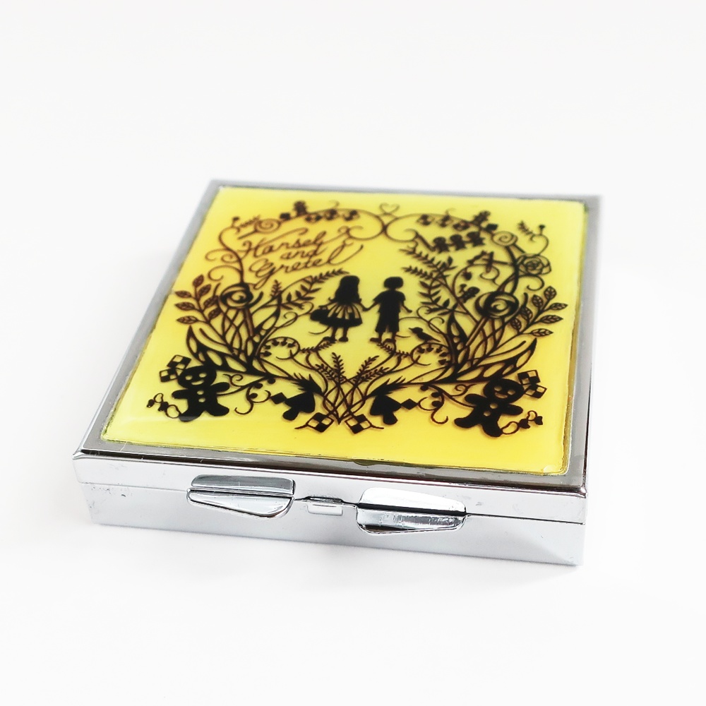 「ヘンゼルとグレーテル」切り絵小物ケース