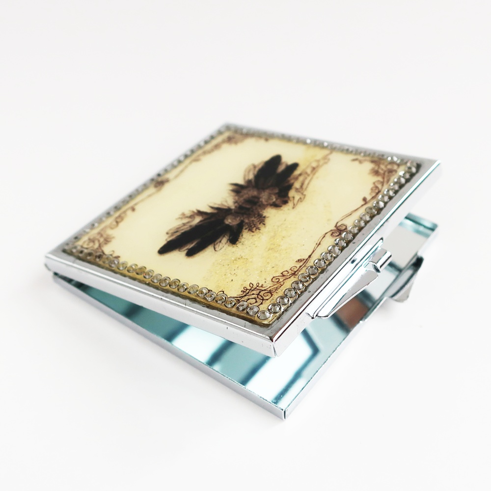 「白鳥の湖」切り絵ミラー