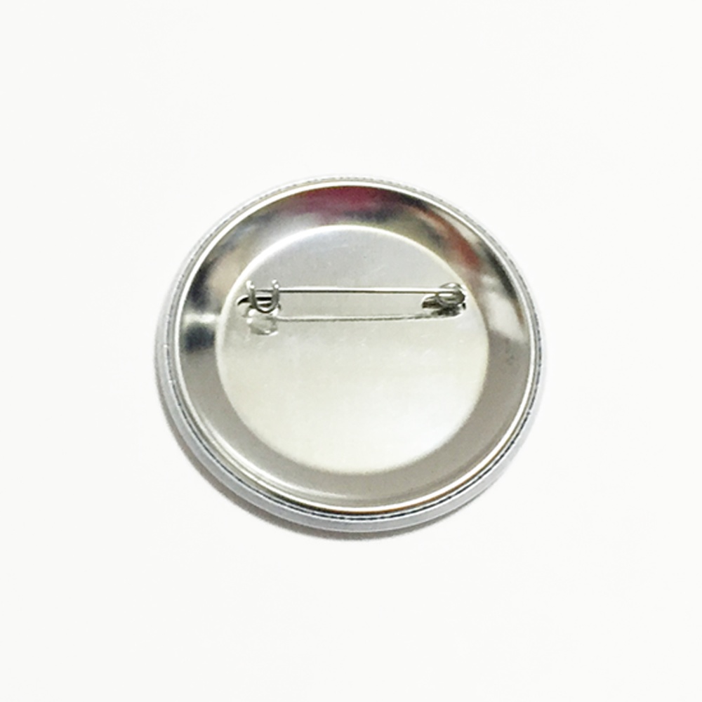 「Crystals Of World ~ostrich' decoration~」缶バッチ