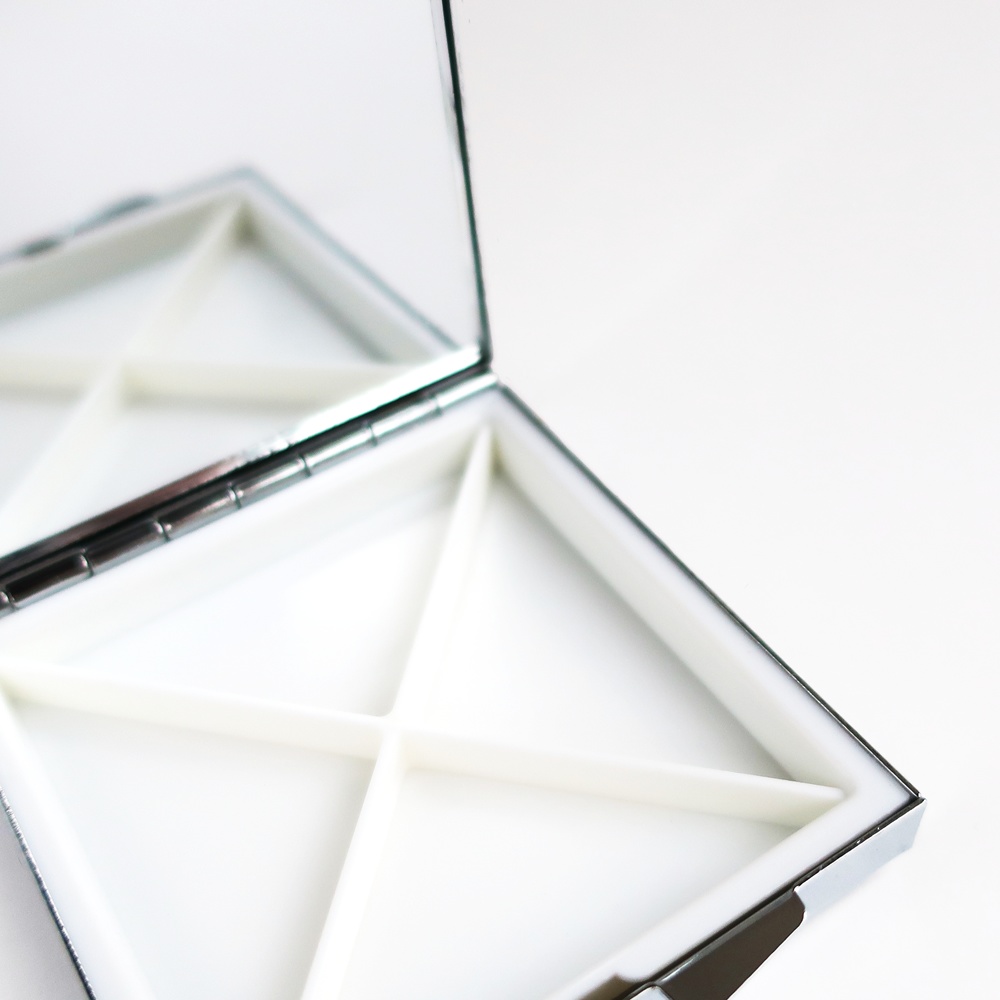 「ヘンゼルとグレーテル」切り絵小物ケース