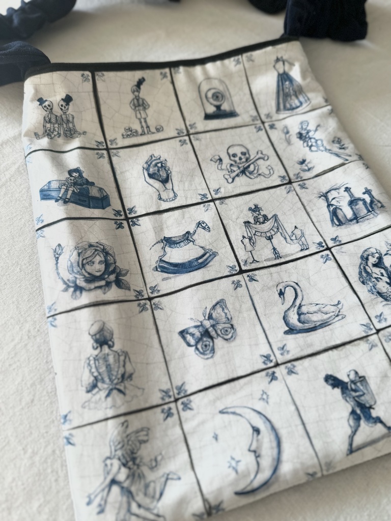 【受注生産受付】アンティークタイル柄ハンドメイドトートバッグ