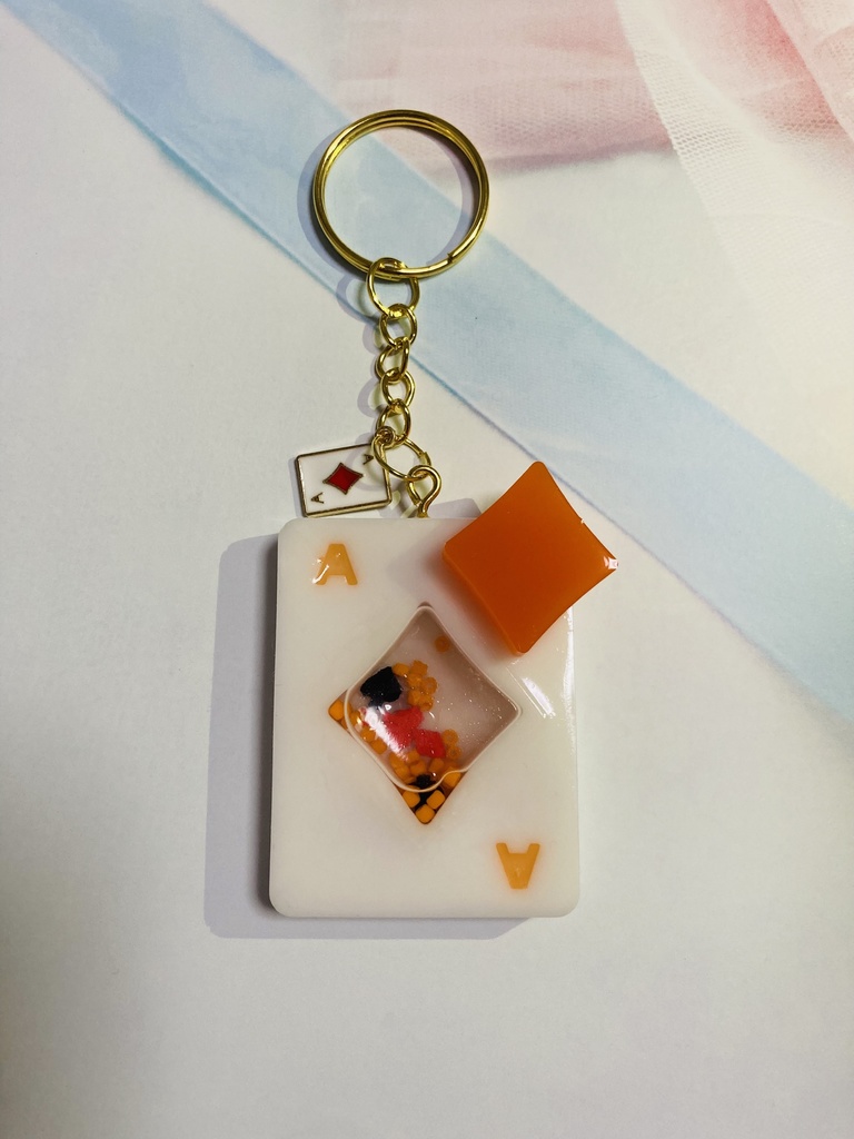 twst ハーツラビュル トランプキーホルダー