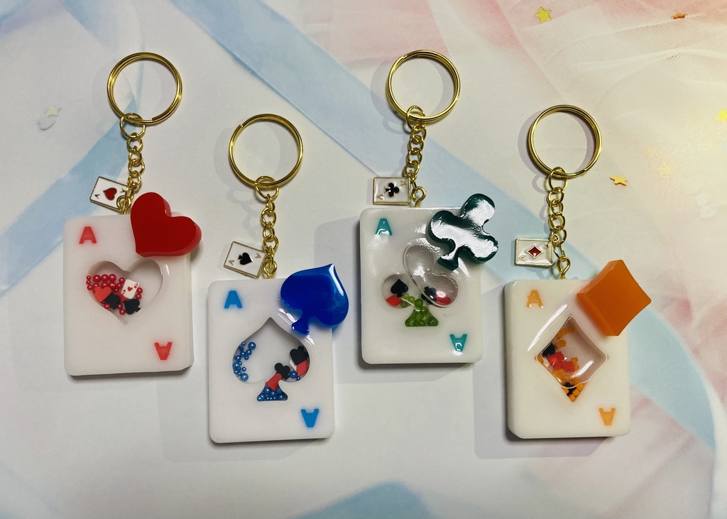 twst ハーツラビュル トランプキーホルダー