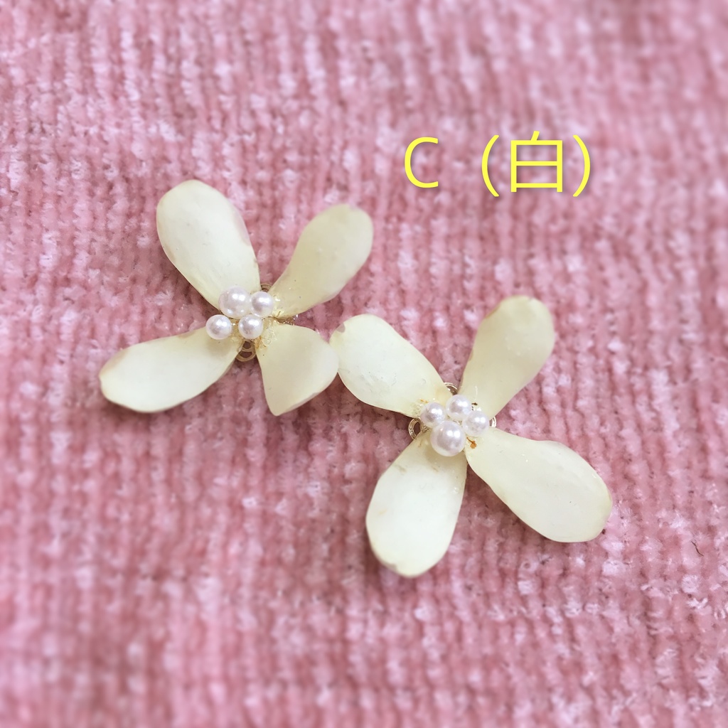 本物のお花٭•。❁ ピアス・イヤリング