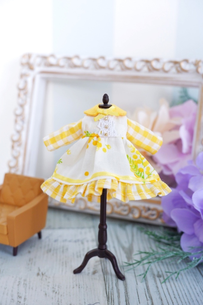 ミモザのワンピース