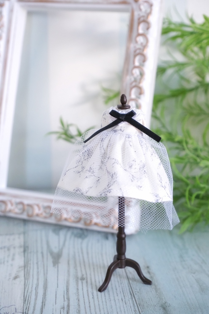 チュールワンピース