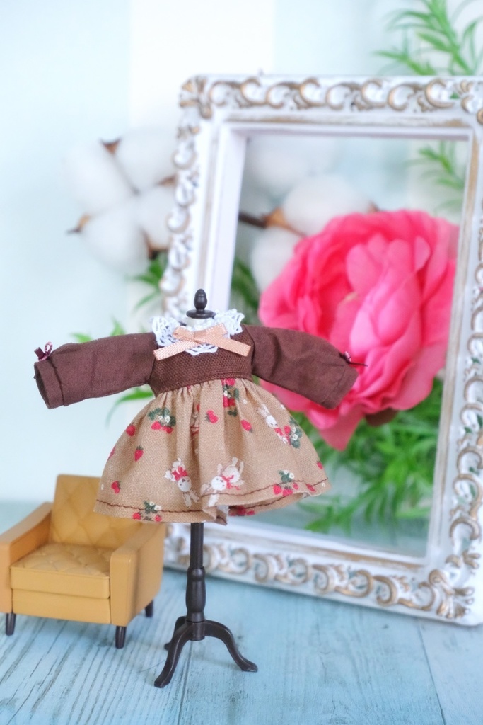 うさぎさんワンピース ベージュ