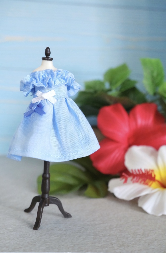 オフショルダーワンピース&ポシェット あくあぶるー