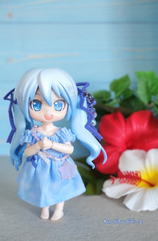 オフショルダーワンピース&ポシェット しんかいぶるー