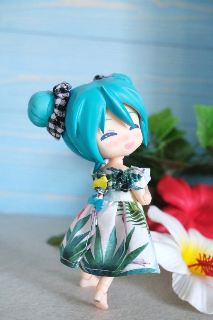 オフショルダーワンピース&ポシェット とこなつ