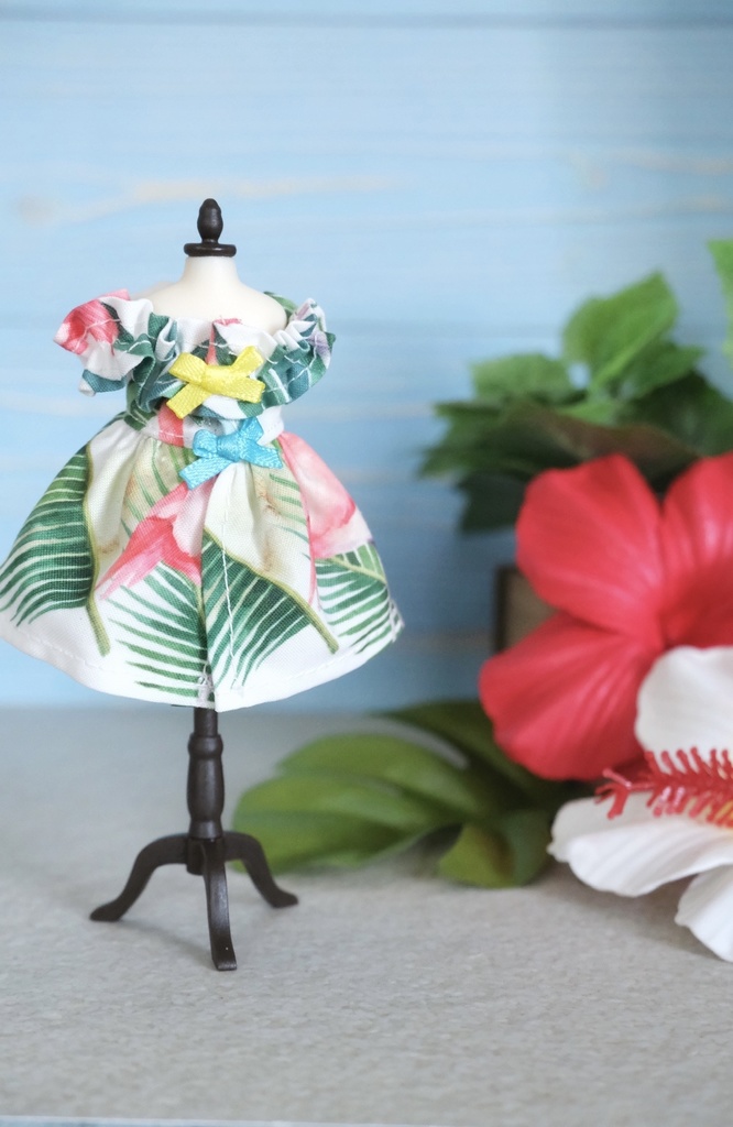 オフショルダーワンピース&ポシェット とこなつ