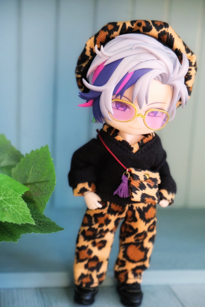 ๐๐๐จ๐ฉ๐๐ซ๐ ๐๐จ๐ฅ๐ฅ๐๐๐ญ๐ข๐จ๐ง ๐๐๐ง๐ญ๐ฌ ๐๐ญ๐ฒ๐ฅ๐