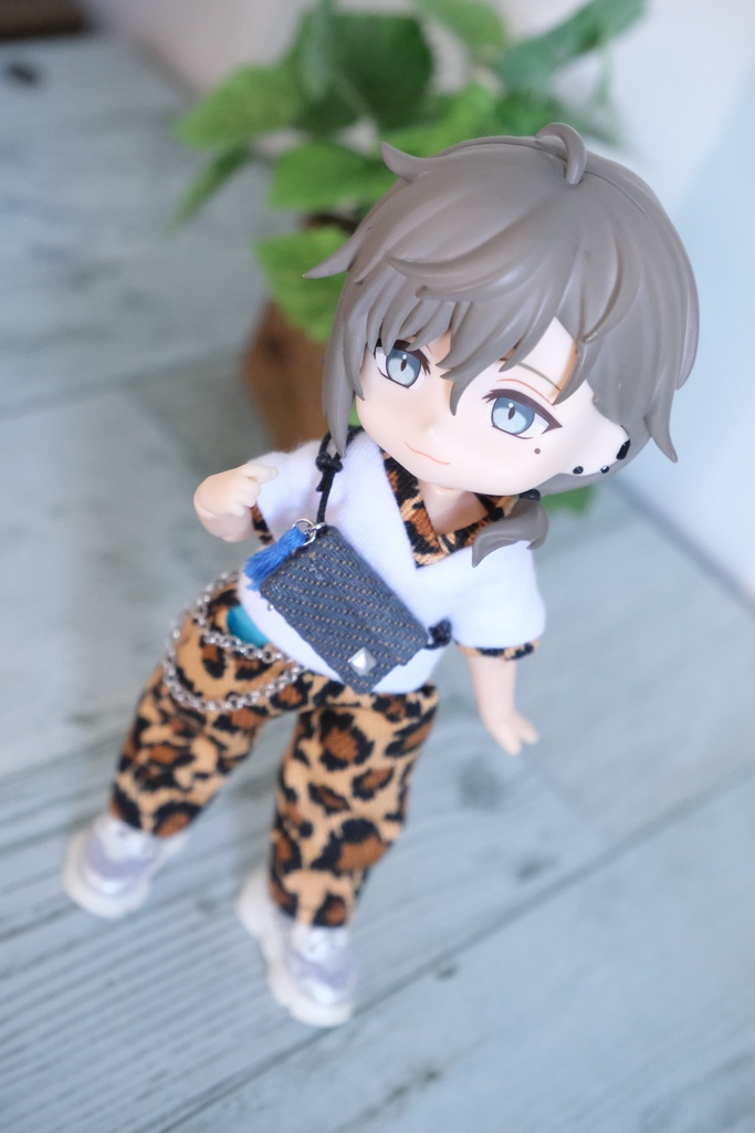 ๐๐๐จ๐ฉ๐๐ซ๐ ๐๐จ๐ฅ๐ฅ๐๐๐ญ๐ข๐จ๐ง ๐๐๐ง๐ญ๐ฌ ๐๐ญ๐ฒ๐ฅ๐ at ๐๐ฎ๐ฆ๐ฆ๐๐ซ