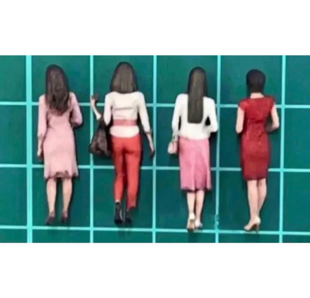 1/64 フィギュア4体 リアルフィギュア 完成品 ミニチュアイメージ ミニカーに ジオラマに 塗装済完成品 3Dフィギュア 3D人物 人物3D フルカラー3Dプリンター