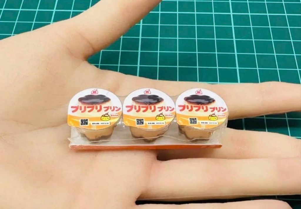 NEW★ミニチュア★プリン★リアルフィギュア フィギュアに★リーメントに★リカちゃんに ブライスに ミニチュアフード プリン