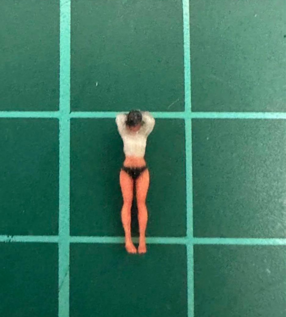 Nゲージ 1/150 フィギュア オーシャンコスモス ウサ耳パーカー リアルフィギュア 完成品 塗装済完成品 鉄道模型 ジオラマに レイアウトに ミニチュアイメージ 3Dフィギュア 3Dプリンター フルカラー3Dプリンター 人物3D 3D人物