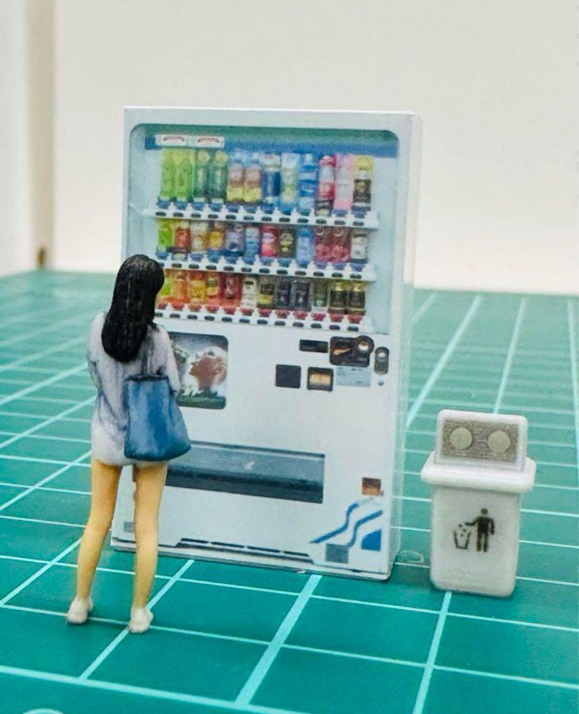 1/64 自販機と空き缶入れ フィギュアに リアルフィギュアに ミニカーに ジオラマに ミニチュアイメージ 3Dプリンター