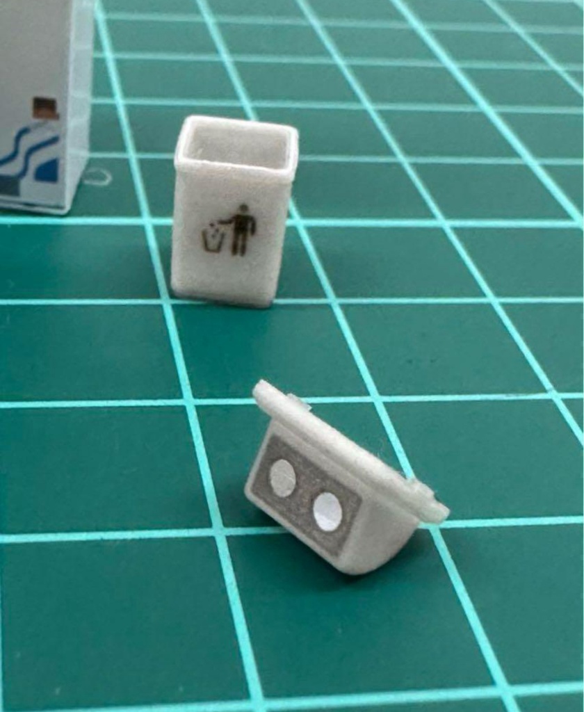 1/64 自販機と空き缶入れ フィギュアに リアルフィギュアに ミニカーに ジオラマに ミニチュアイメージ 3Dプリンター