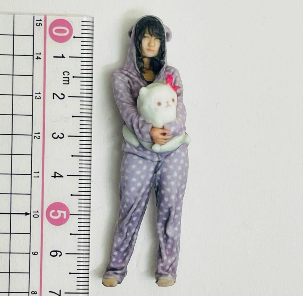 1/24 ルームウエア少女 フィギュア リアルフィギュア 完成品 塗装済完成品 ミニチュアイメージ 3Dフィギュア ミニカーに ジオラマに 3D人物 人物3D