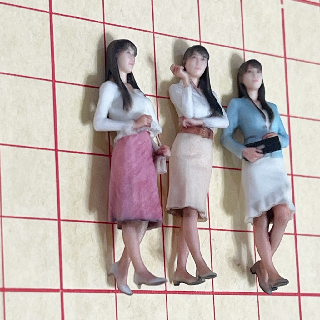 完成品 1/43 フィギュア3体 リアルフィギュア ミニカーに ジオラマに ミニチュアイメージ ミニチュア フルカラー3Dプリンター 3D人物 人物3D