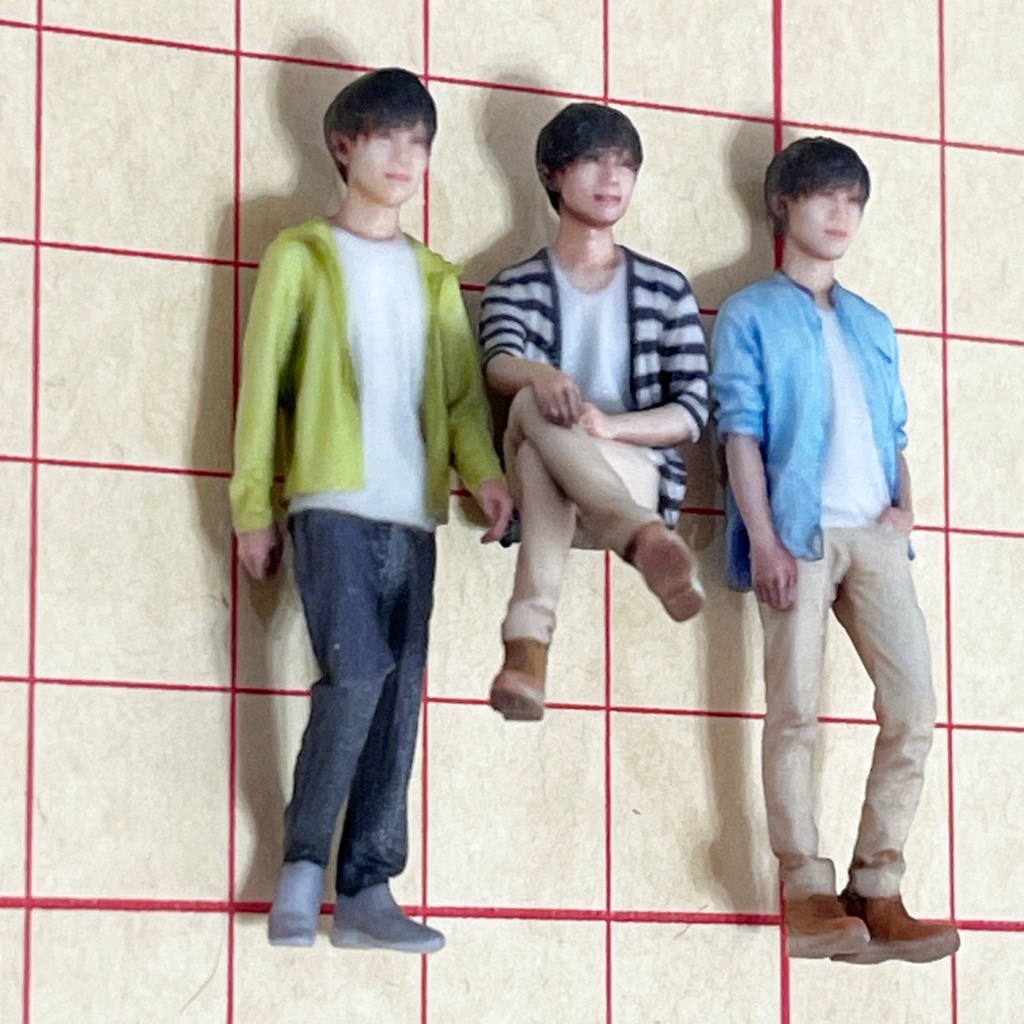 完成品 1/43 男性 フィギュア3体 リアルフィギュア 3Dフィギュア 人物3D 3D人物 フルカラー3Dプリンター ミニチュアイメージ ミニカーに ジオラマに ミニチュア