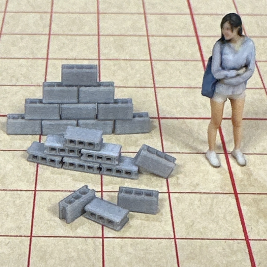 完成品 ミニチュア 1/64 コンクリートブロック20個 フィギュアに ジオラマに ミニカーに ミニチュアイメージ 住宅模型 建築模型