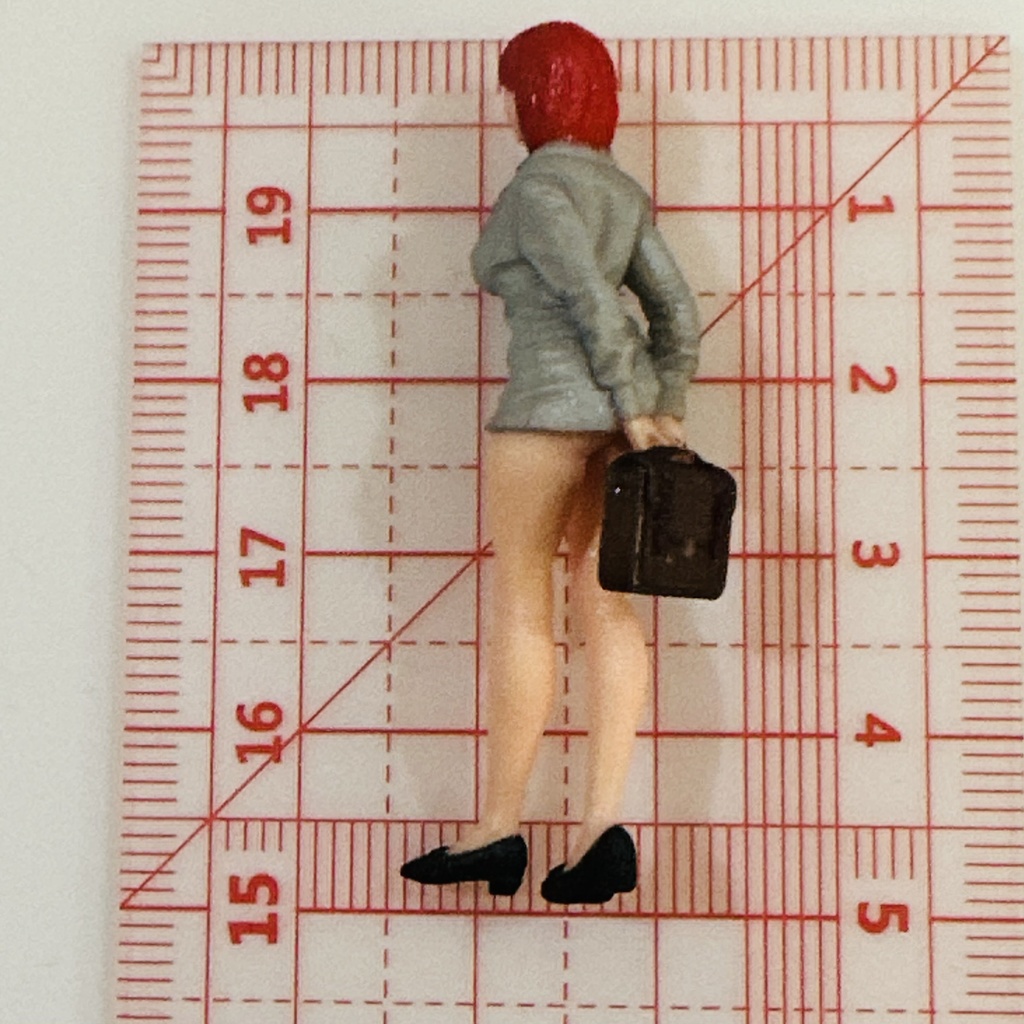 完成品 1/35 オーシャンコスモス スーツ リアルフィギュア フィギュア ミニカーに ジオラマに ミニチュアイメージ