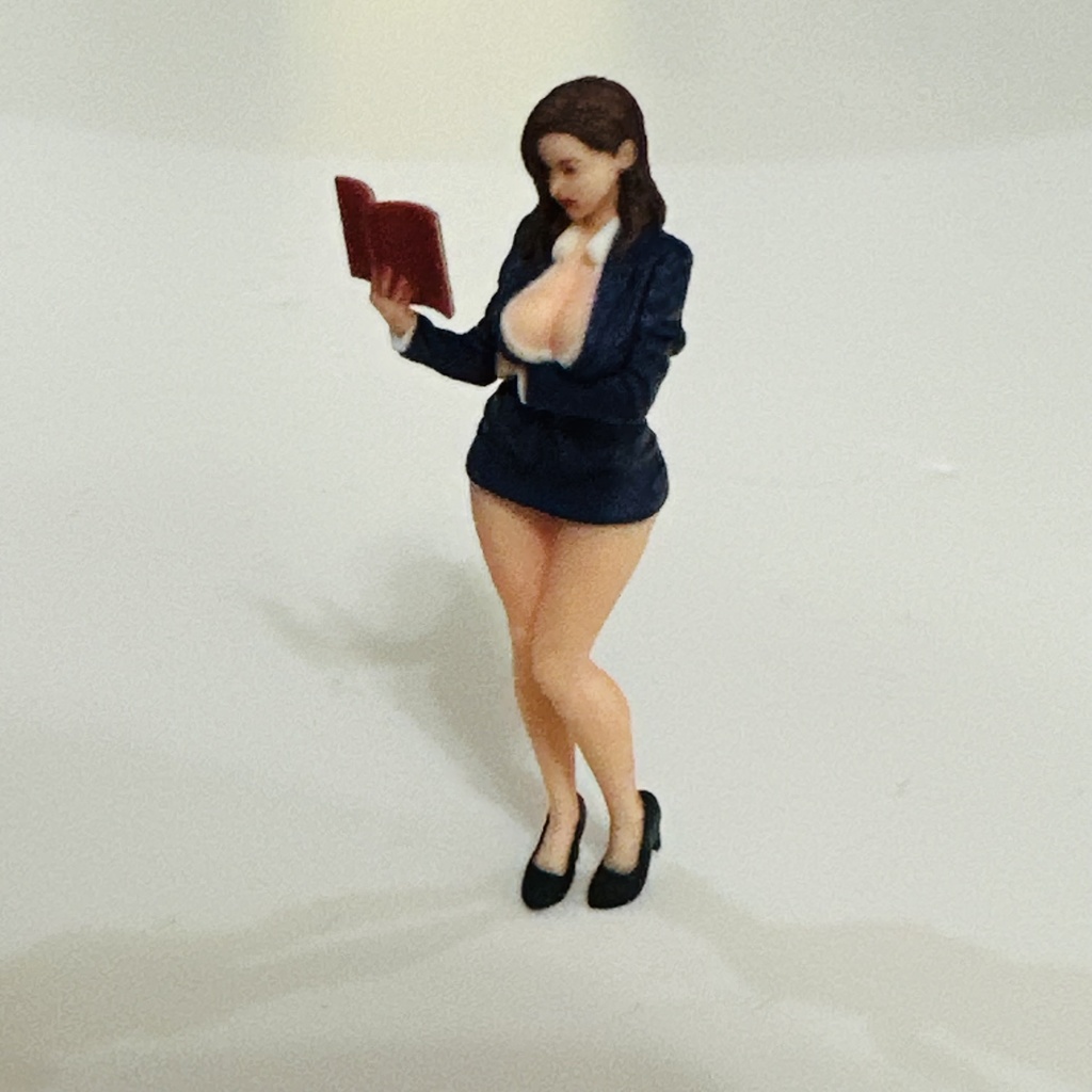 完成品 1/35 オーシャンコスモス 教師 フィギュア リアルフィギュア ミニチュアイメージ ミニカーに ジオラマに ミニチュア