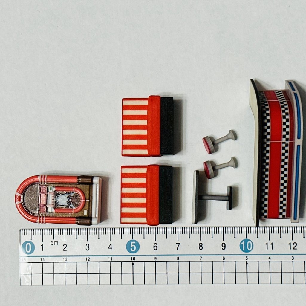 完成品 1/43 ダイナーセット ミニチュア フィギュアに ジオラマに ドールハウスに 住宅模型に ミニチュアイメージ フルカラー3Dプリンター