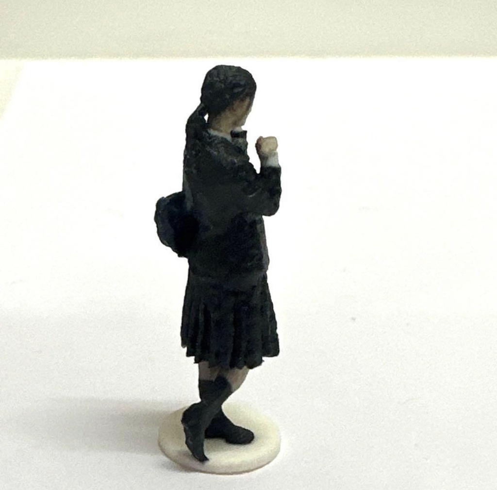 完成品 1/64 JKNJ フィギュア トミカに ミニカーに ジオラマに リアルフィギュア 女子高生 トミカに 塗装済み完成品 3Dフィギュア