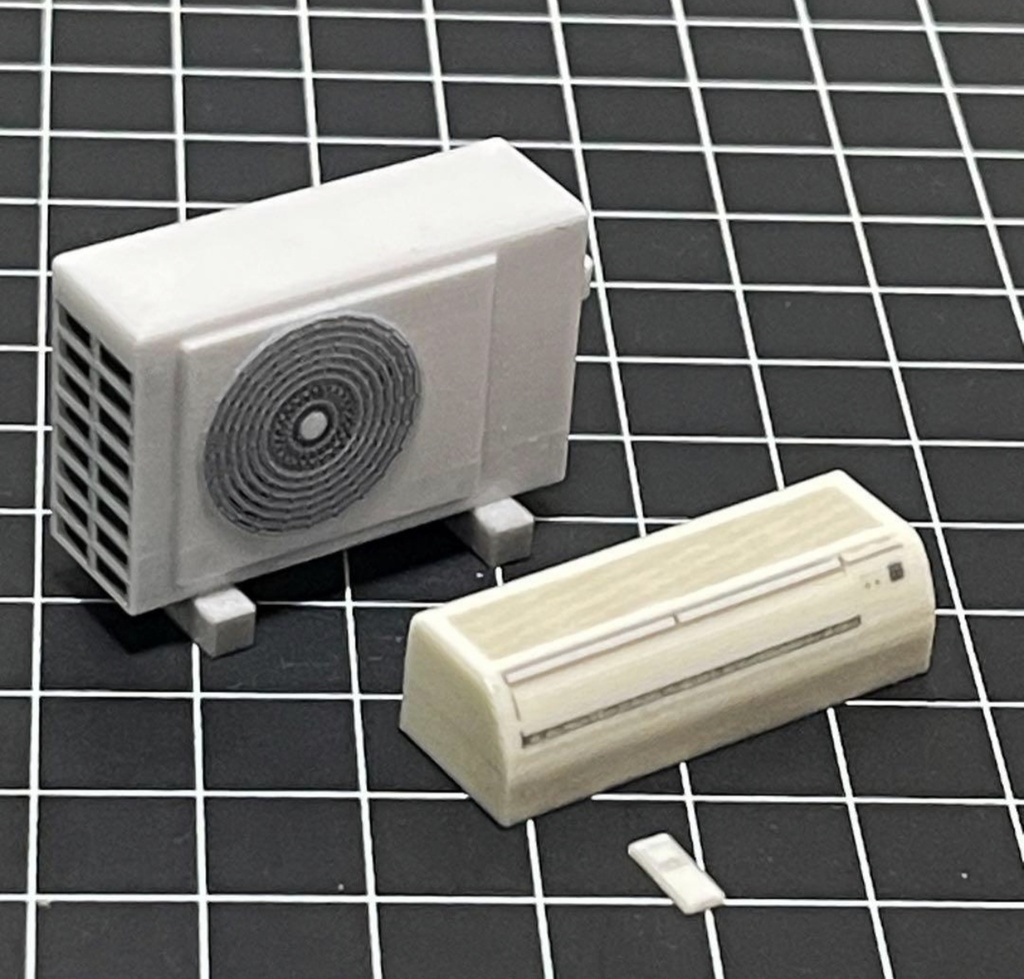 完成品 1/24 エアコン 室外機 リモコン ミニチュア フィギュアに ドールハウスに ジオラマ ミニカーに リアルフィギュア 3D