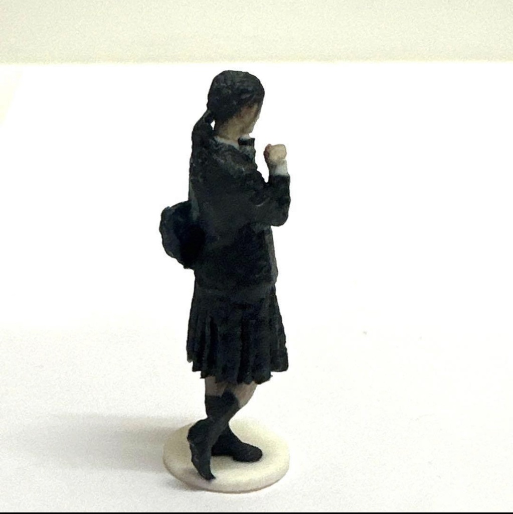 完成品 1/43 JKNJ 女子高生 フィギュア リアルフィギュア 3D フルカラー3D ミニカーに ジオラマに ミニチュアイメージ