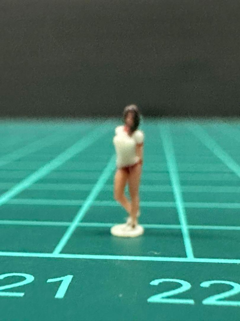 完成品 1/150 Nゲージ JK6 女子高生 体操服姿 フィギュア 台座付き リアルフィギュア ミニチュアイメージ ジオラマに レイアウトに ミニチュアイメージ ミニチュア